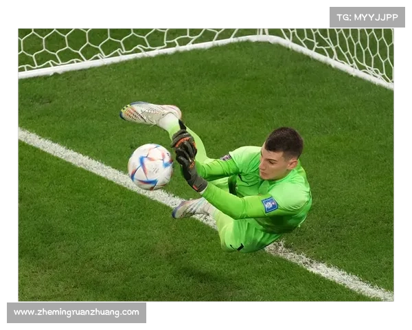 如何通过技术分析与心理战术帮助守门员判断点球方向